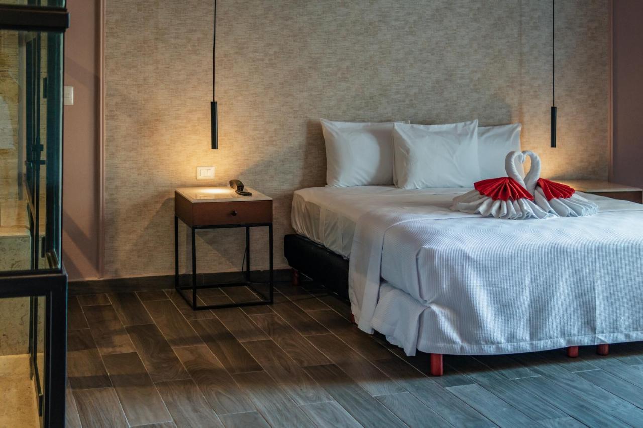 Hotel Mid Project Merida Bagian luar foto