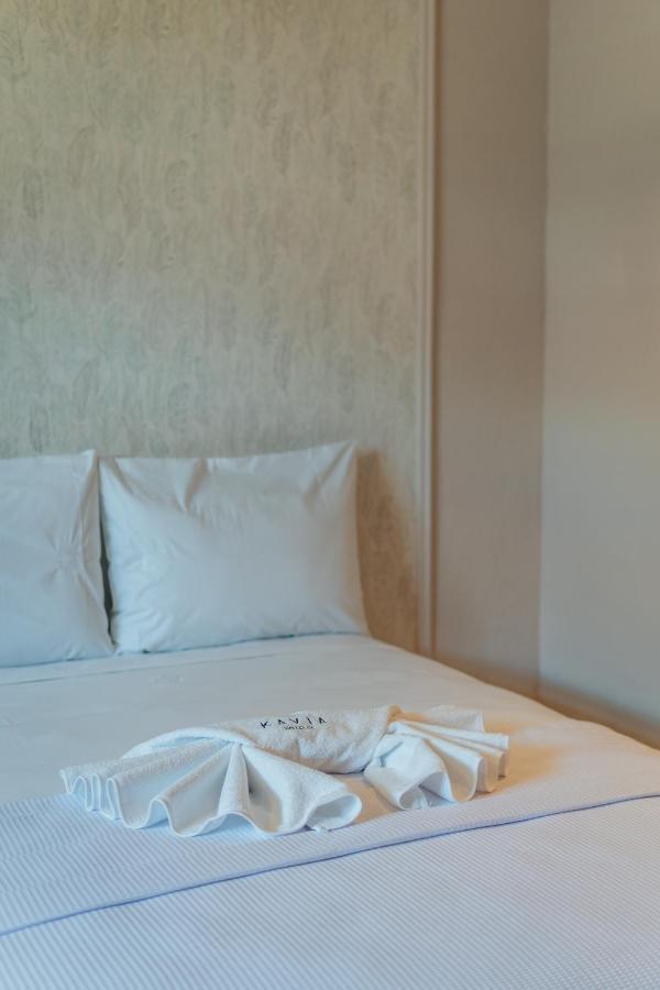 Hotel Mid Project Merida Bagian luar foto