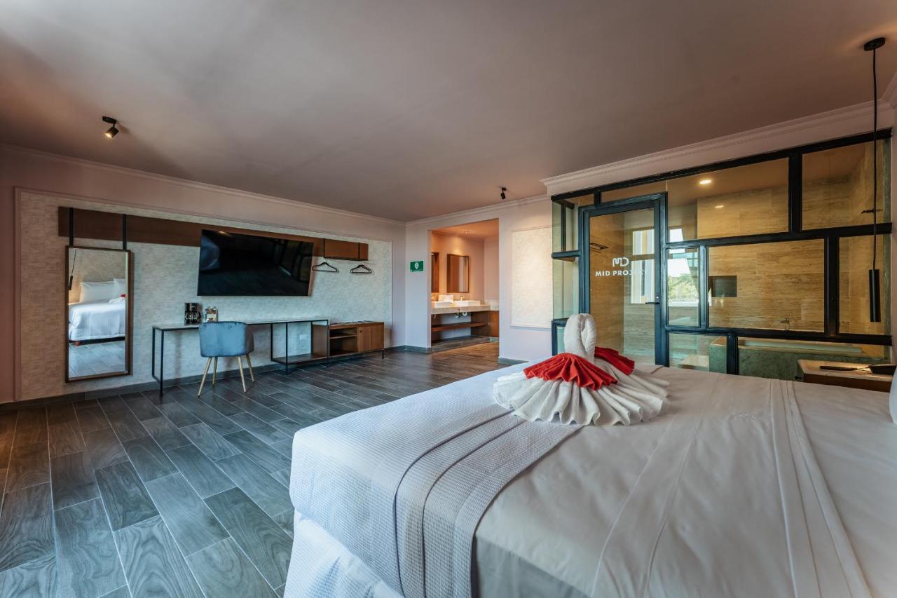 Hotel Mid Project Merida Bagian luar foto