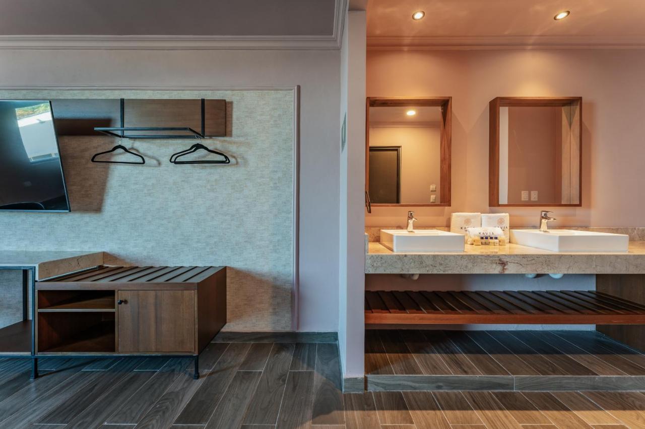 Hotel Mid Project Merida Bagian luar foto
