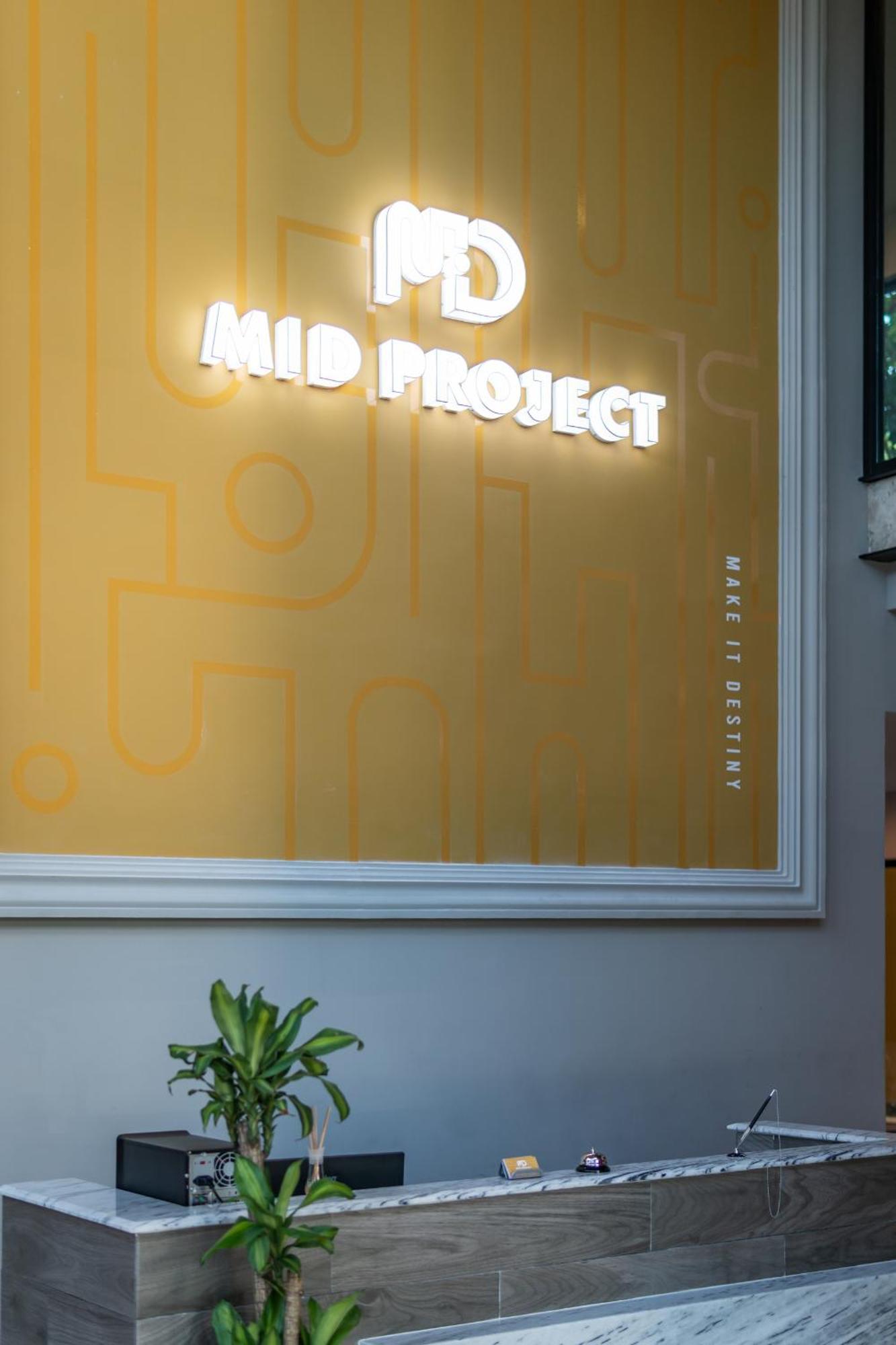 Hotel Mid Project Merida Bagian luar foto
