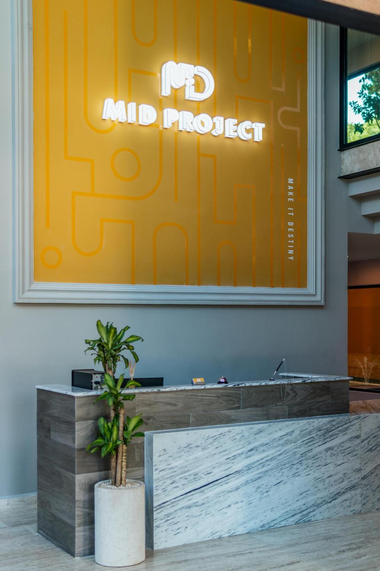 Hotel Mid Project Merida Bagian luar foto